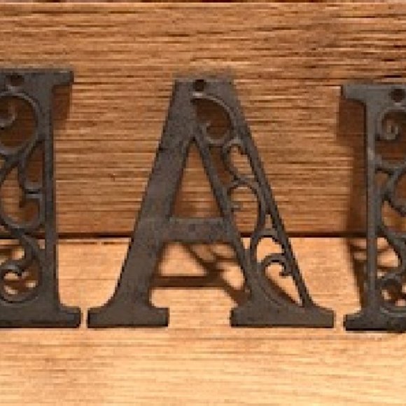 Cast Iron Letter "U" 4 5/8"tall Ornate Raw Cast Iron Ready for Paint 0184-0557-U - Picture 11 of 16